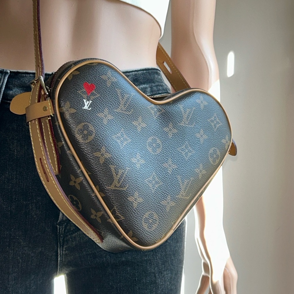 Rare Louis Vuitton Heart-Shaped Designer Crossbody Bag - Canvas, Brown